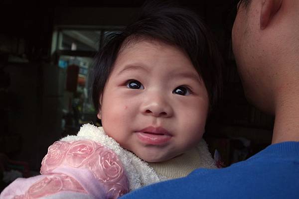 一直東看看西看看