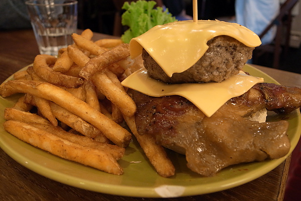 990522-r027_resize.JPG 990522-r027_resize.JPG