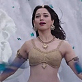 tamanna-bhatia-in-bahubali_143807508660.jpg