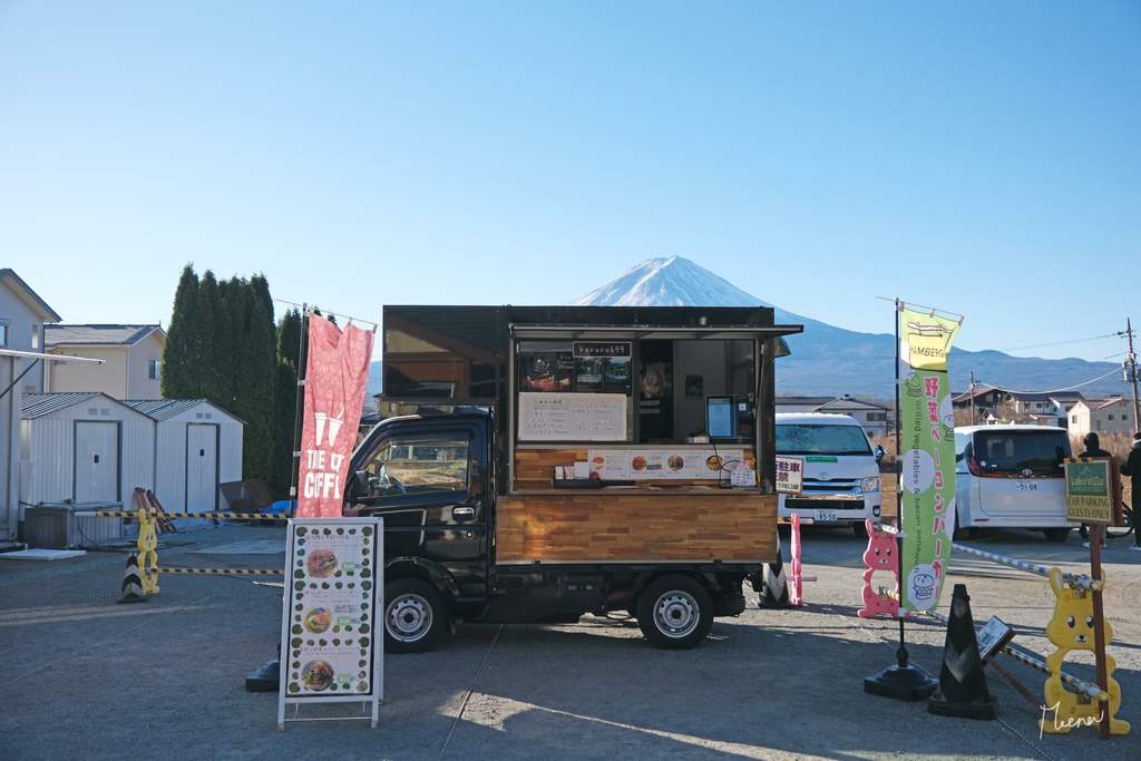 河口湖▸河口湖早餐Rococo Truck 邊欣賞富士山邊吃