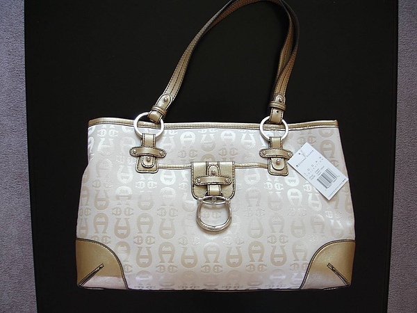 20100619 AIGNER 001.jpg 20100619 AIGNER 001.jpg