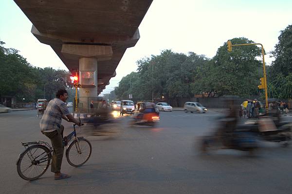 Delhi-Ramakrishna Ashram Marg 捷運站附近