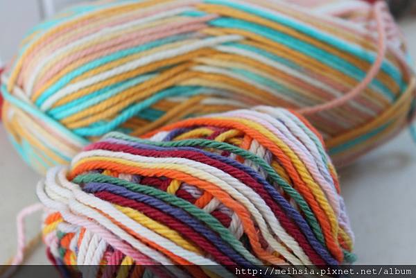 kids craft - friendship bracelets