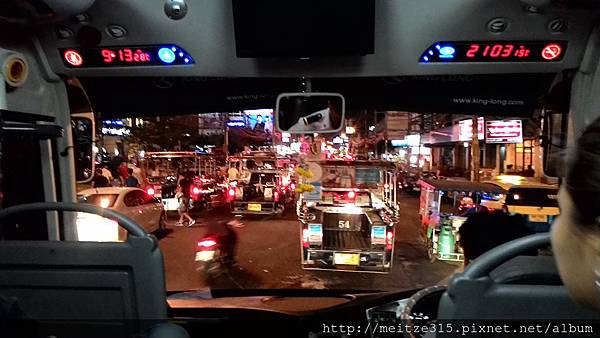 2014-09-13 前方泰國計程車