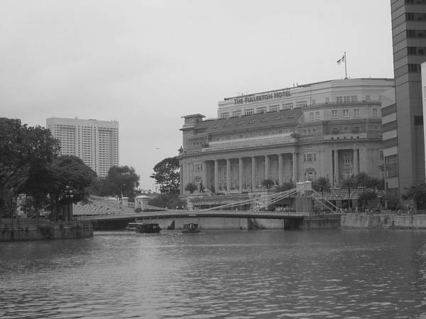 boat quey + fullerton hotel