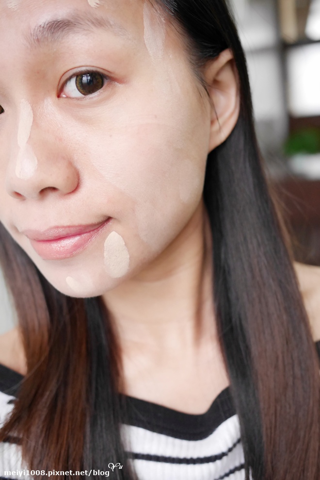 媚比琳FIT ME反孔特雾粉底液