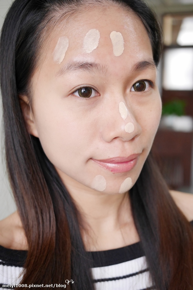 媚比琳FIT ME反孔特雾粉底液