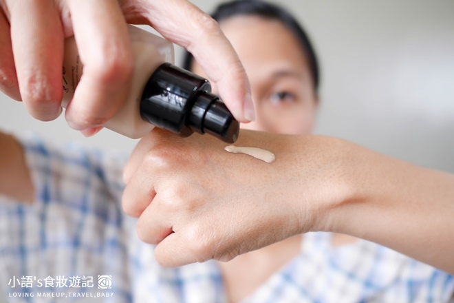 MAKE UP FOR EVER恒久亲肤双用水粉霜-8.jpg