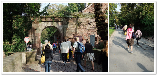 051-穿過拱門，要進入海德堡城堡參觀啦！.jpg