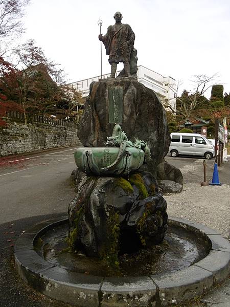 日光山輪王寺勝道上人銅像