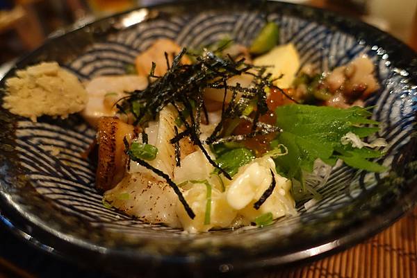 綜合海鮮丼