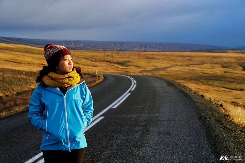 山女孩Melissa_冰島_雙子星瀑布_EVA06477.JPG 山女孩Melissa_冰島_雙子星瀑布_EVA06477.JPG