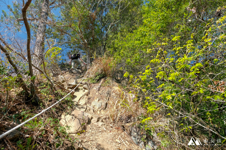 山女孩MelissaxMao冒險生活_Salomon登山鞋VAYA Mid GTX心得-5572.jpg 山女孩MelissaxMao冒險生活_Salomon登山鞋VAYA Mid GTX心得-5572.jpg