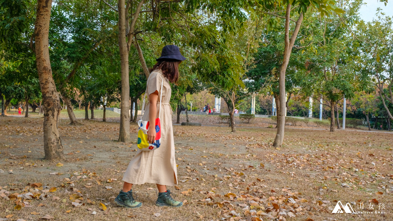 山女孩MelissaxMao冒險生活_Salomon登山鞋VAYA Mid GTX心得-16-4.jpg 山女孩MelissaxMao冒險生活_Salomon登山鞋VAYA Mid GTX心得-16-4.jpg