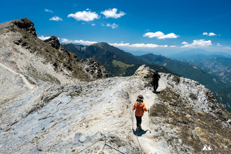 山女孩MelissaxMao冒險生活_奇萊主北_奇萊北峰主峰三天兩夜登山紀錄-134.jpg