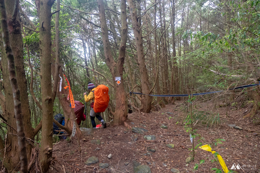 【高雄|六龜】南部幽靜的高山湖泊：石山秀湖三天兩夜。溪南山／