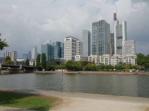 DSC00952.JPG DSC00952.JPG