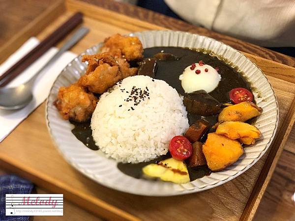 home home-炸雞黑咖哩飯(fried chicken black curry)-2.jpg