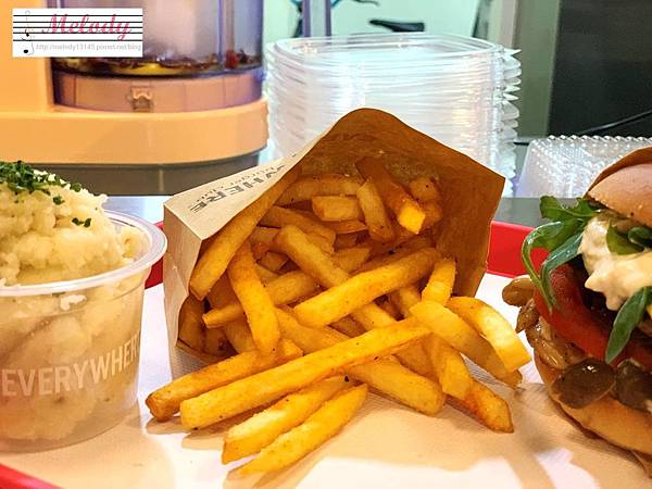 everywhere burger-經典薯條(french fries).jpg