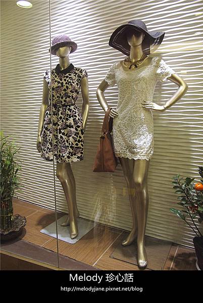 1723逢甲 布拉格 百貨廣場.jpg