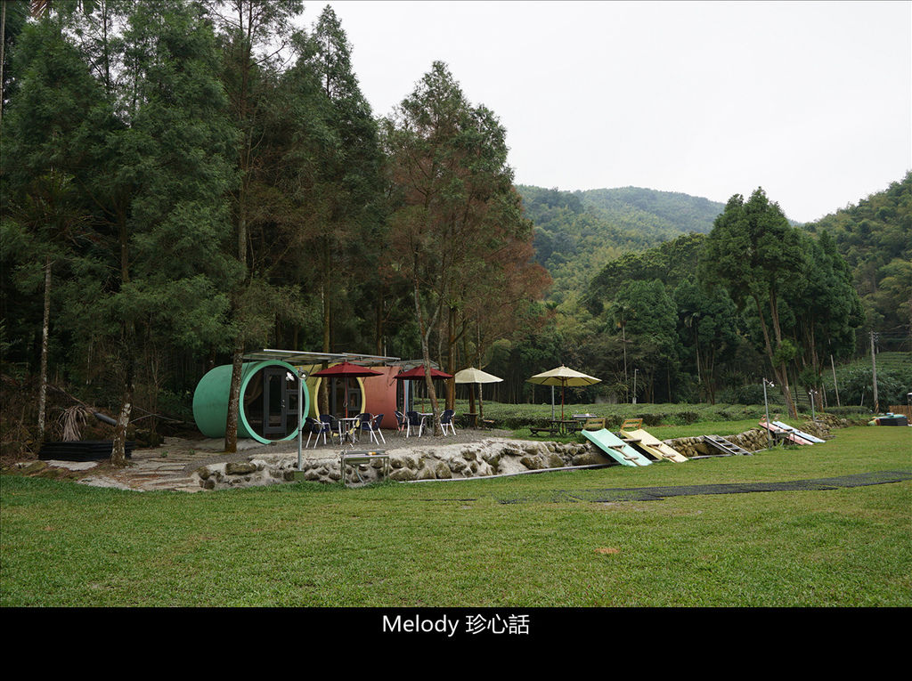 515 南投鹿谷景點 露山曉露營區 水管屋.jpg