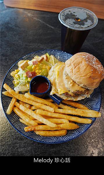 2010 花生醬牛肉起司堡套餐.jpg