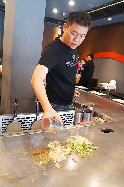 老闆.jpg 老闆.jpg