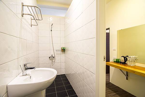 台南民宿住宿推薦_安平房小屋~房型介紹>雙人房8 台南民宿住宿推薦_安平房小屋~房型介紹>雙人房8