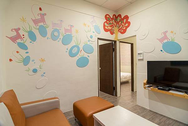 台南民宿住宿推薦_安平房小屋~房型介紹>四人房2 台南民宿住宿推薦_安平房小屋~房型介紹>四人房2