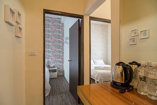 台南民宿住宿推薦_安平房小屋~房型介紹>超值四人房1 台南民宿住宿推薦_安平房小屋~房型介紹>超值四人房1