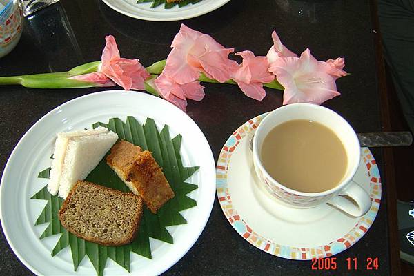 到飯店先享用的下午茶