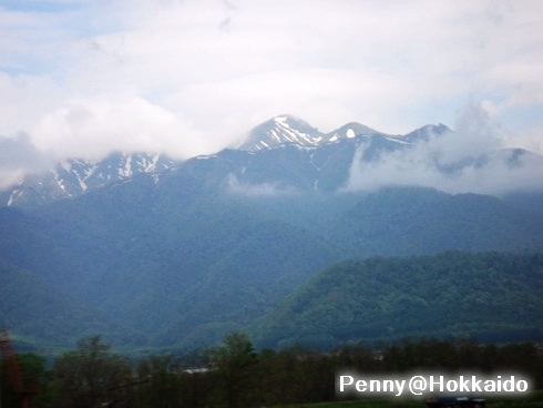 北海道-十勝山景.jpg