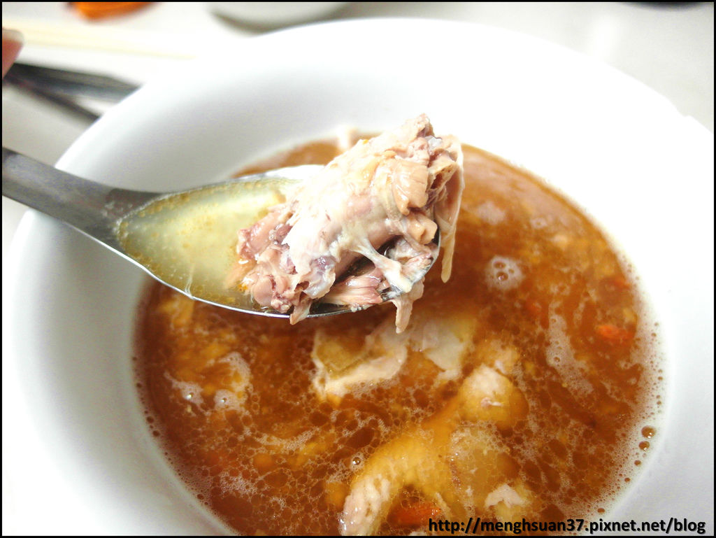 《邀約試吃》全家大小都愛的濃純香【農純鄉雞湯】 《邀約試吃》全家大小都愛的濃純香【農純鄉雞湯】