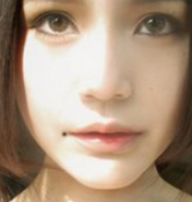 15嘴角有痣: