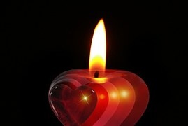 candle-386607__180