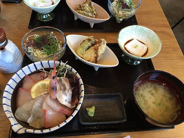 IMG_4977.JPG IMG_4977.JPG