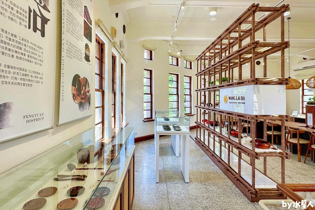 派出所賣鳳梨酥？全台首創8字鳳梨酥，試吃直接給整塊，國寶茶咖