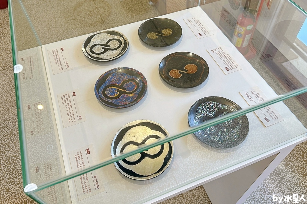 派出所賣鳳梨酥？全台首創8字鳳梨酥，試吃直接給整塊，國寶茶咖