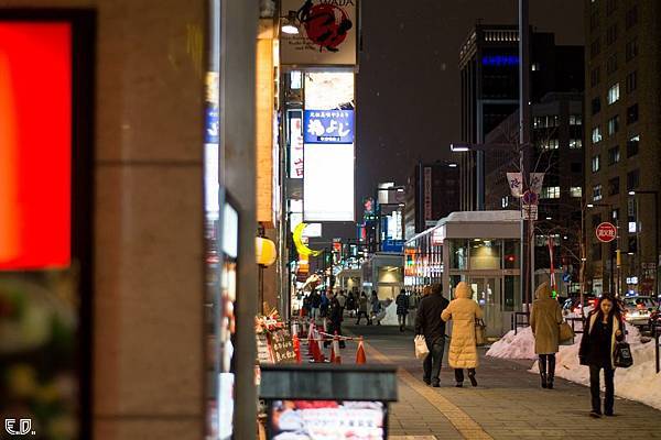 夜晚的札幌街頭