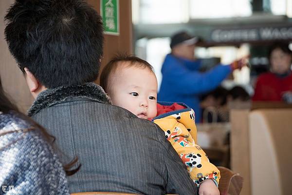 孩子無辜的眼神