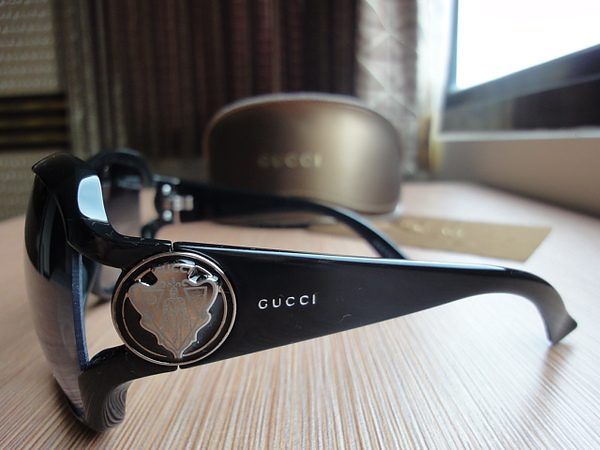 GUCCI03.JPG GUCCI03.JPG