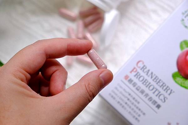 OL必備!HH蔓越莓益菌青春膠囊開箱心得|私密保養新選擇,雙