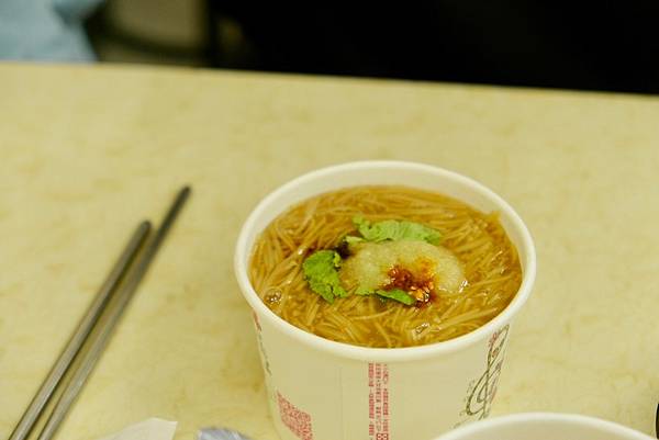 春來蚵仔麵線｜探訪台北後山埤30年在地小吃！大腸麵線、魯豆腐