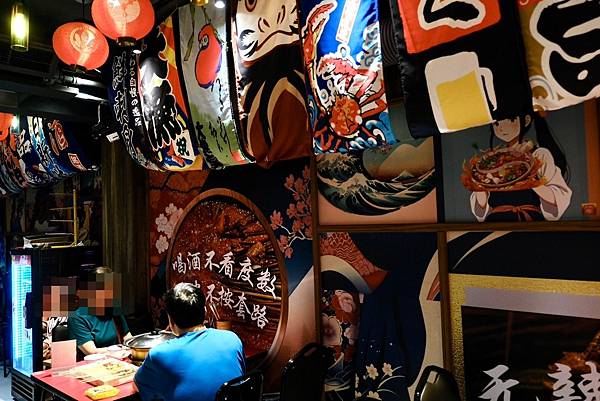 台北必吃麻辣鴛鴦串串鍋!壹直串麻辣鴛鴦:新鮮食材、豐富選擇,
