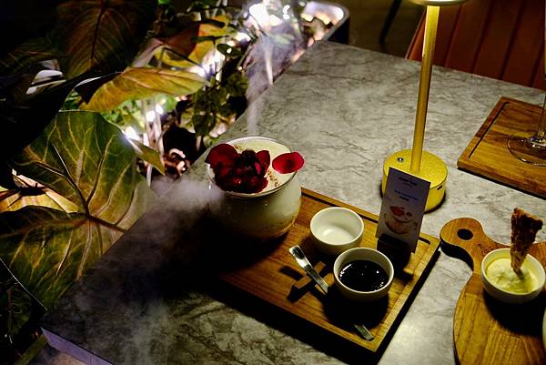 松菸誠品必去!成真咖啡Come True CAFE|花漾瑰蜜