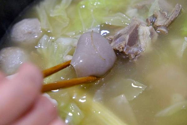 鄉野羊肉爐三款湯頭大評比|藥膳、清燉、胡椒齊上陣,宅配美食輕