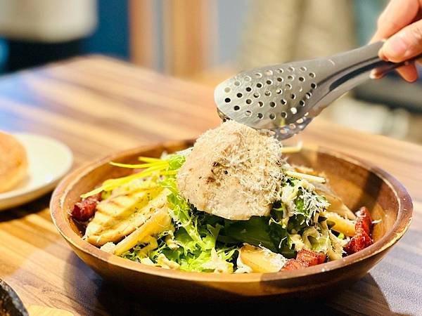 鳥作洋食｜市府站必訪日式洋食餐廳！饗樂雙人套餐美味攻略：漢堡