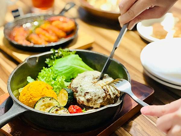 鳥作洋食｜市府站必訪日式洋食餐廳！饗樂雙人套餐美味攻略：漢堡