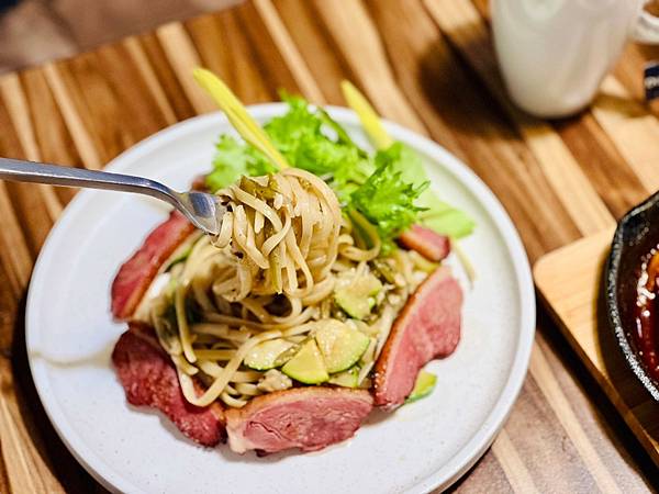 鳥作洋食｜市府站必訪日式洋食餐廳！饗樂雙人套餐美味攻略：漢堡