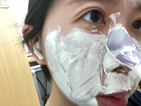 冬季護膚救星!來聊聊我的肌膚新夥伴:莉莉安「櫻花燕麥水潤去角